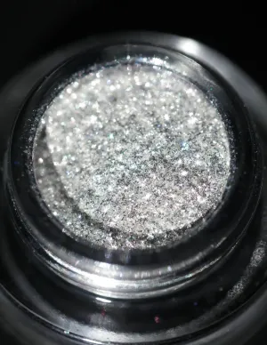 #04 Silver Eyeshadow Glitter