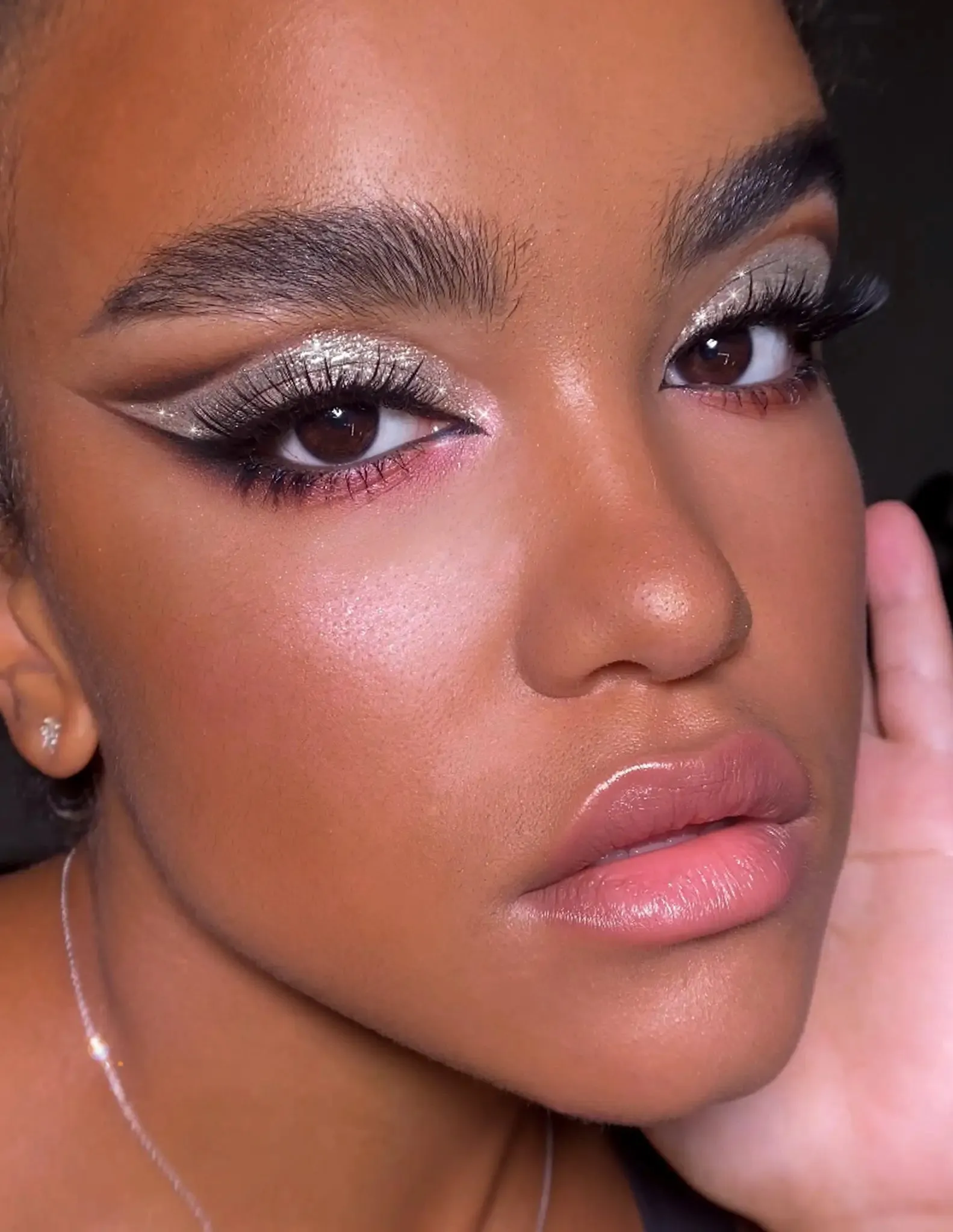 #04 Silver Eyeshadow Glitter