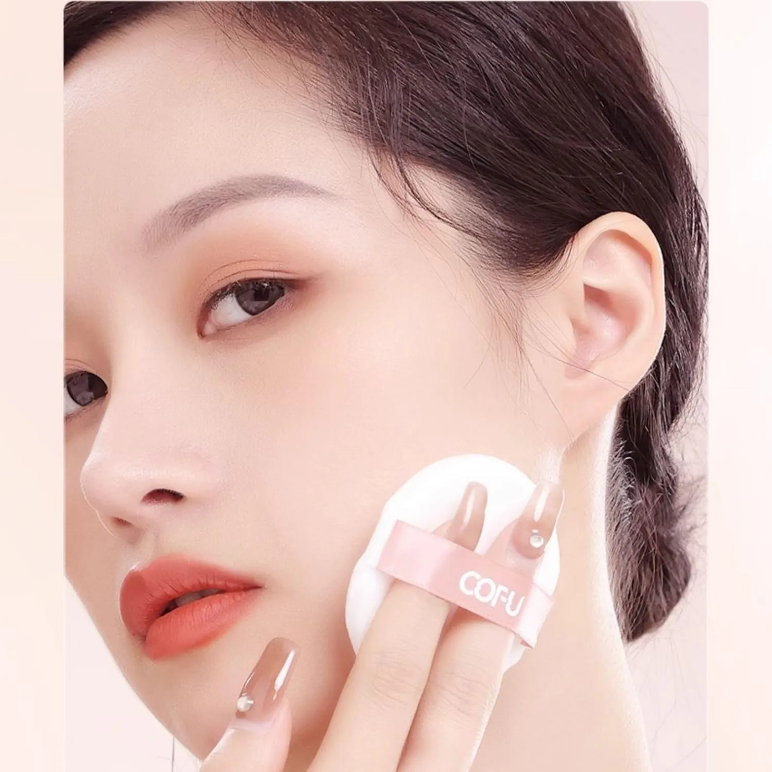 1 PC Cofu Smooth Light Weight Setting Powder Foundation Oil Control Pressed Foundation Powder with Puff Clear Press Powder Natural Pressed Powder (2# Natural, 11g)