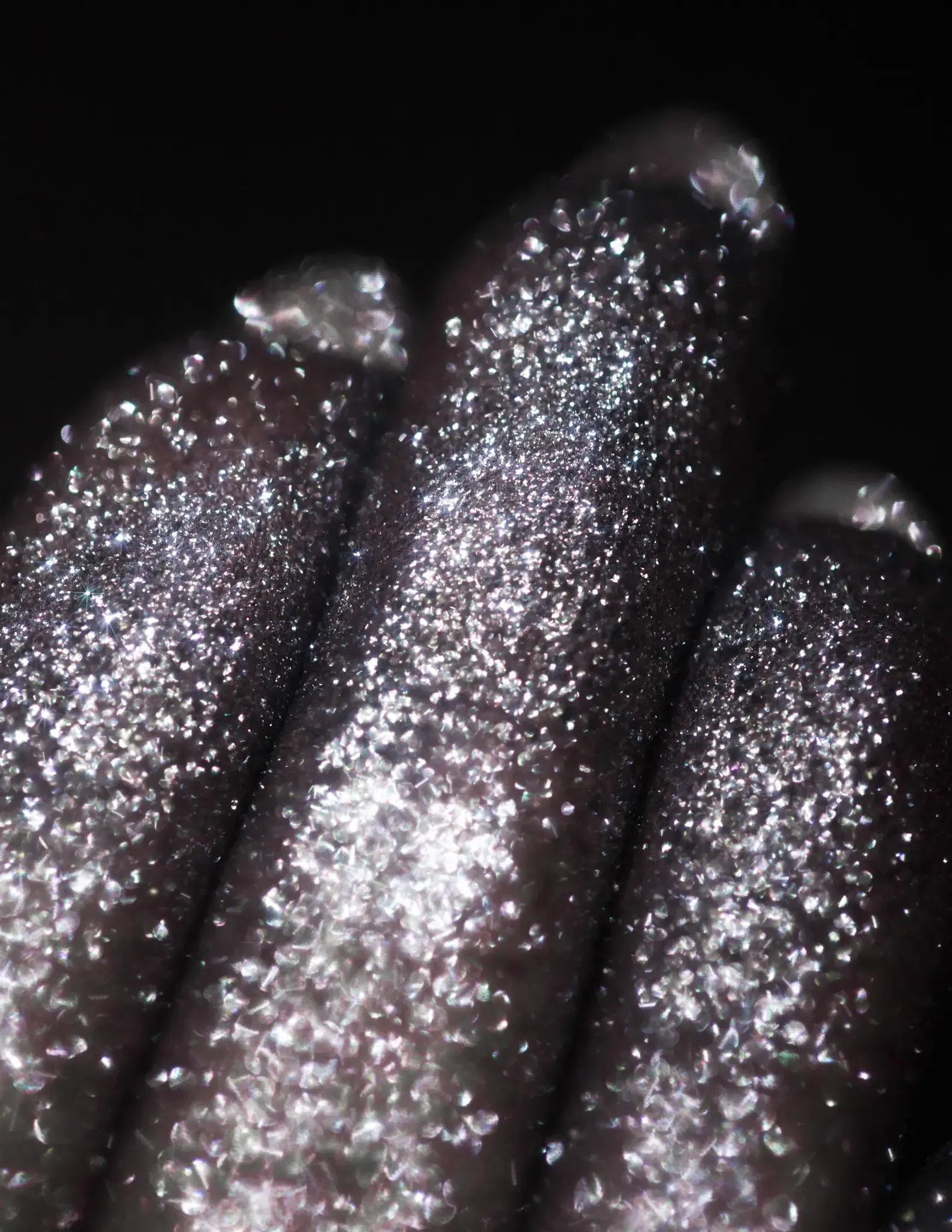 #24 Black Eyeshadow Glitter