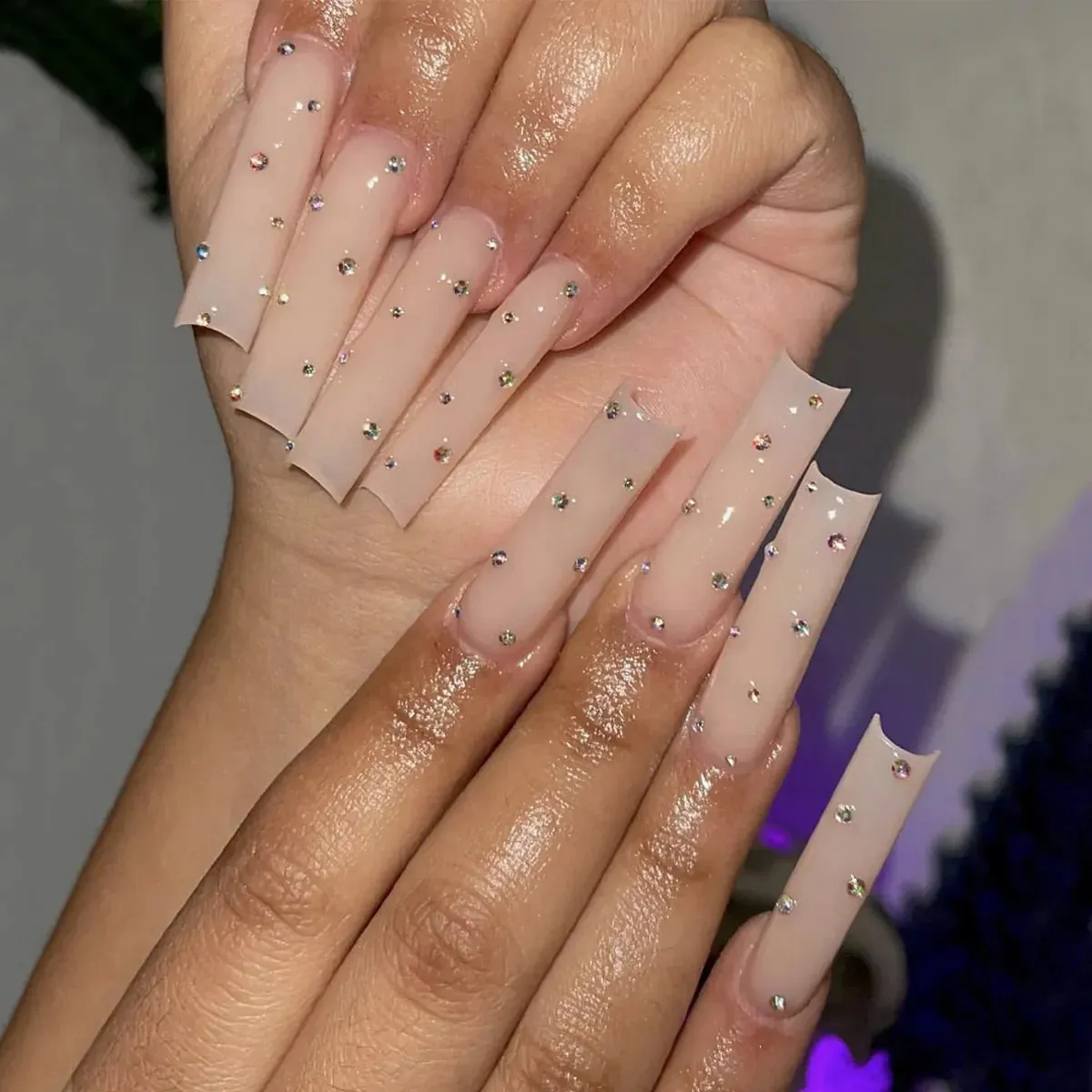 24pcs Artificial Nails With Glue | Detachable Long Fake Nail Tips | Design Press On Nails | Finished Nail Piece Sticker | Lady Glams