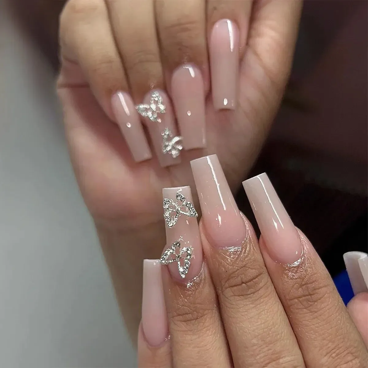 24pcs Artificial Nails With Glue | Detachable Long Fake Nail Tips | Design Press On Nails | Finished Nail Piece Sticker | Lady Glams
