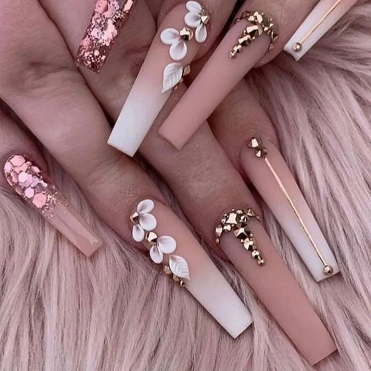 24pcs Artificial Nails With Glue | Detachable Long Fake Nail Tips | Design Press On Nails | Finished Nail Piece Sticker | Lady Glams