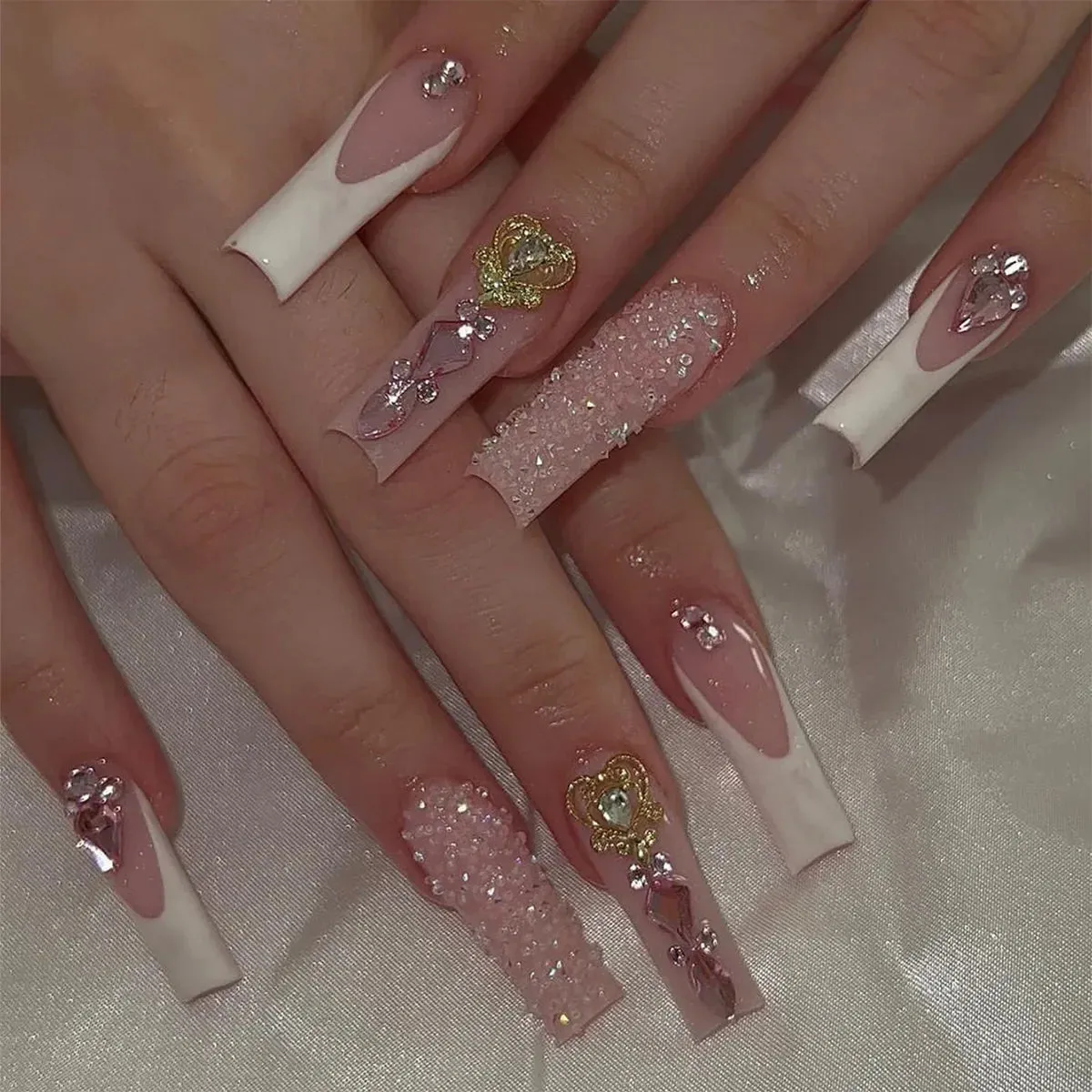 24pcs Artificial Nails With Glue | Detachable Long Fake Nail Tips | Design Press On Nails | Finished Nail Piece Sticker | Lady Glams