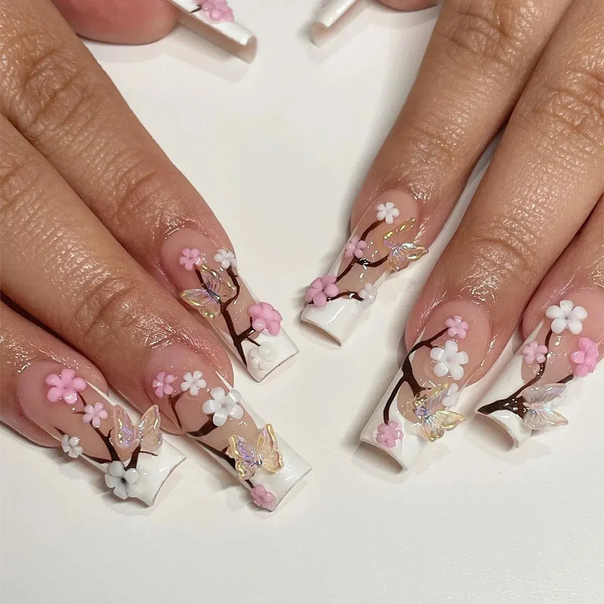 24pcs Artificial Nails With Glue | Detachable Long Fake Nail Tips | Design Press On Nails | Finished Nail Piece Sticker | Lady Glams