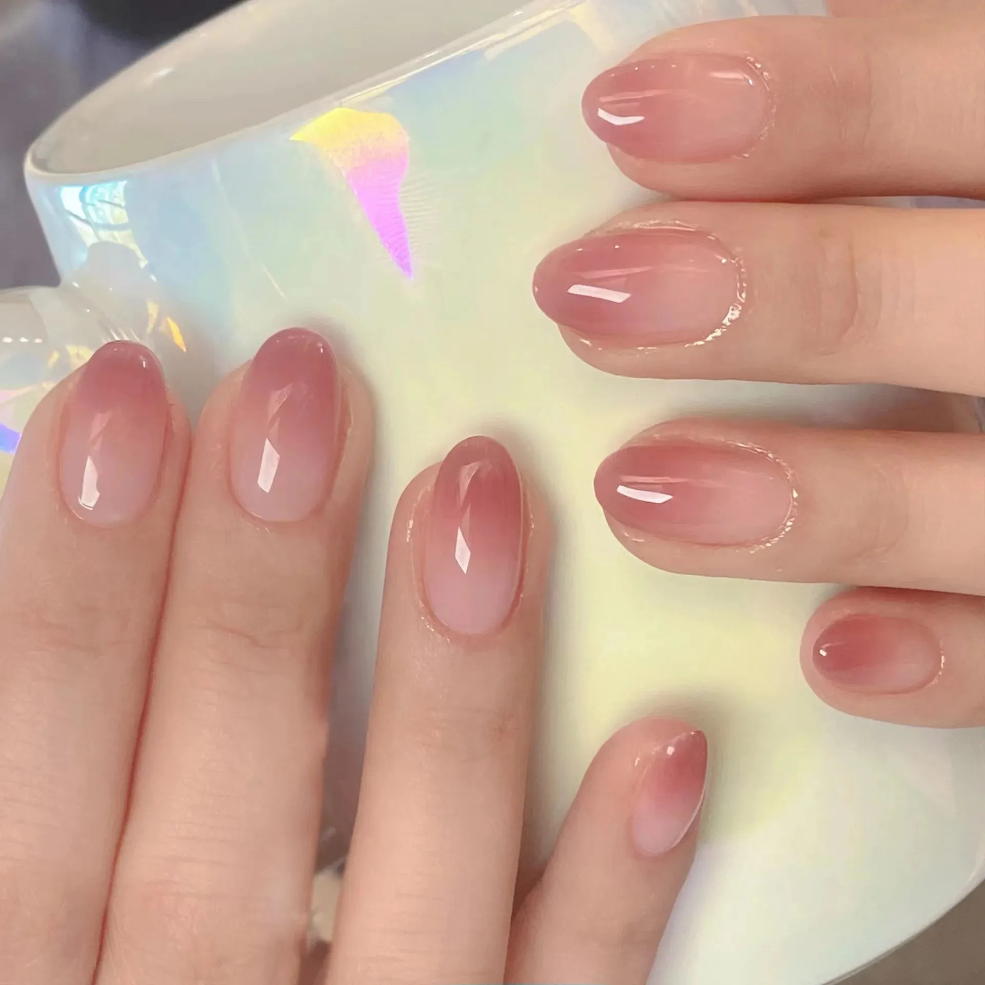 24pcs Wearable Short Round Head False Nails Sparkling French Designs Full Cover Almond fake nails with glue Press On nails tips