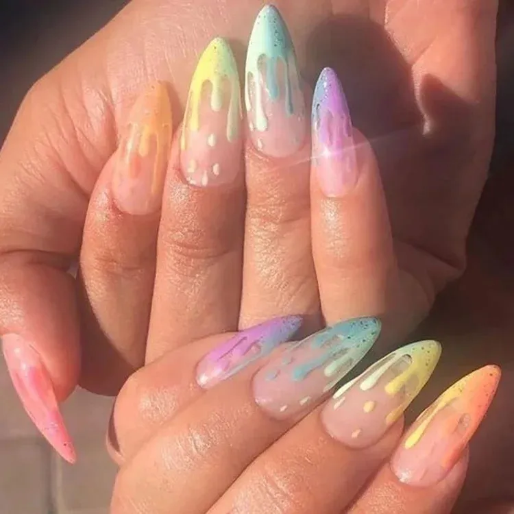 24pcs Wearable Short Round Head False Nails Sparkling French Designs Full Cover Almond fake nails with glue Press On nails tips