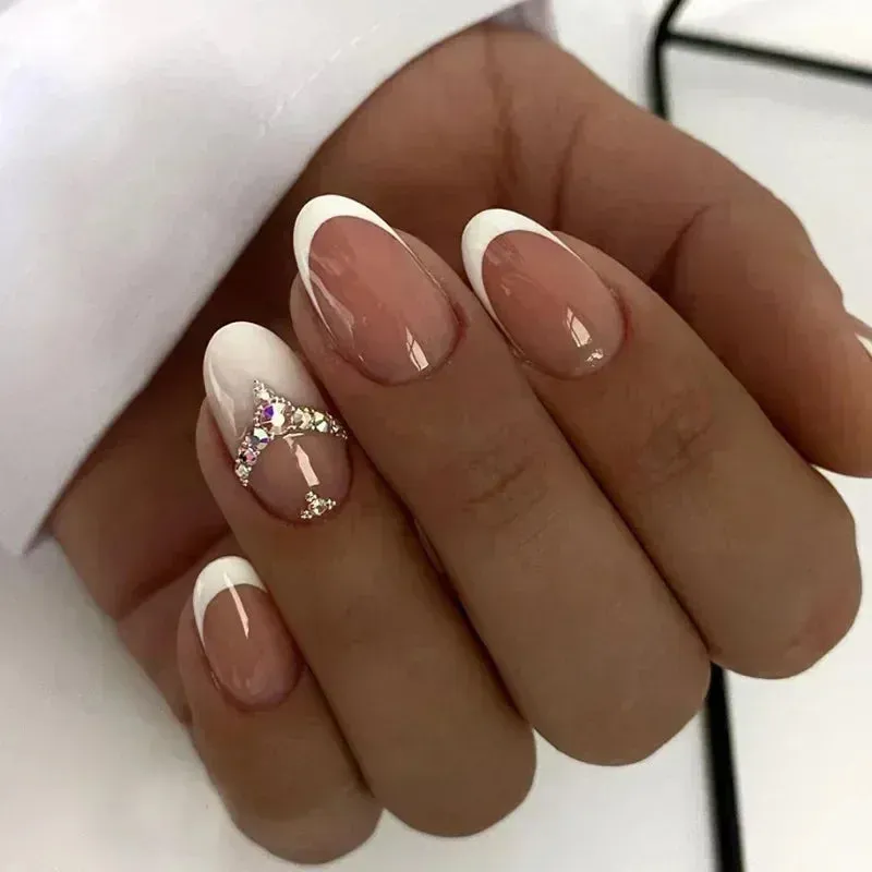 24pcs Wearable Short Round Head False Nails Sparkling French Designs Full Cover Almond fake nails with glue Press On nails tips