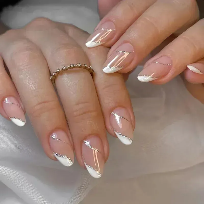 24pcs Wearable Short Round Head False Nails Sparkling French Designs Full Cover Almond fake nails with glue Press On nails tips