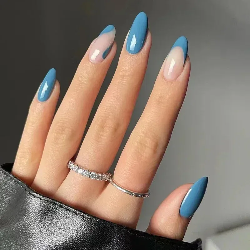 Aiertu 24Pcs Simple Green French False Nails Short Almond Fake Nails with Wave Line Design Wearable Round Head Press on Nail Tips