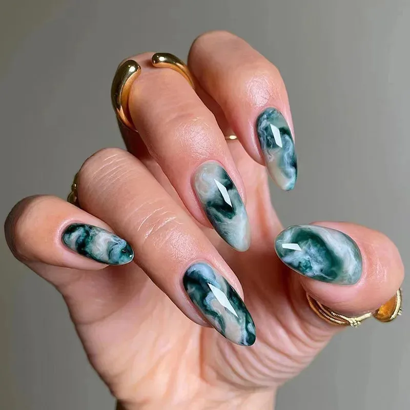 Aiertu 24Pcs Simple Green French False Nails Short Almond Fake Nails with Wave Line Design Wearable Round Head Press on Nail Tips