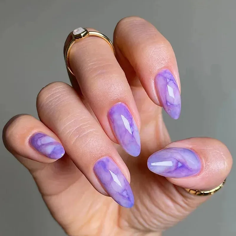 Aiertu 24Pcs Simple Green French False Nails Short Almond Fake Nails with Wave Line Design Wearable Round Head Press on Nail Tips