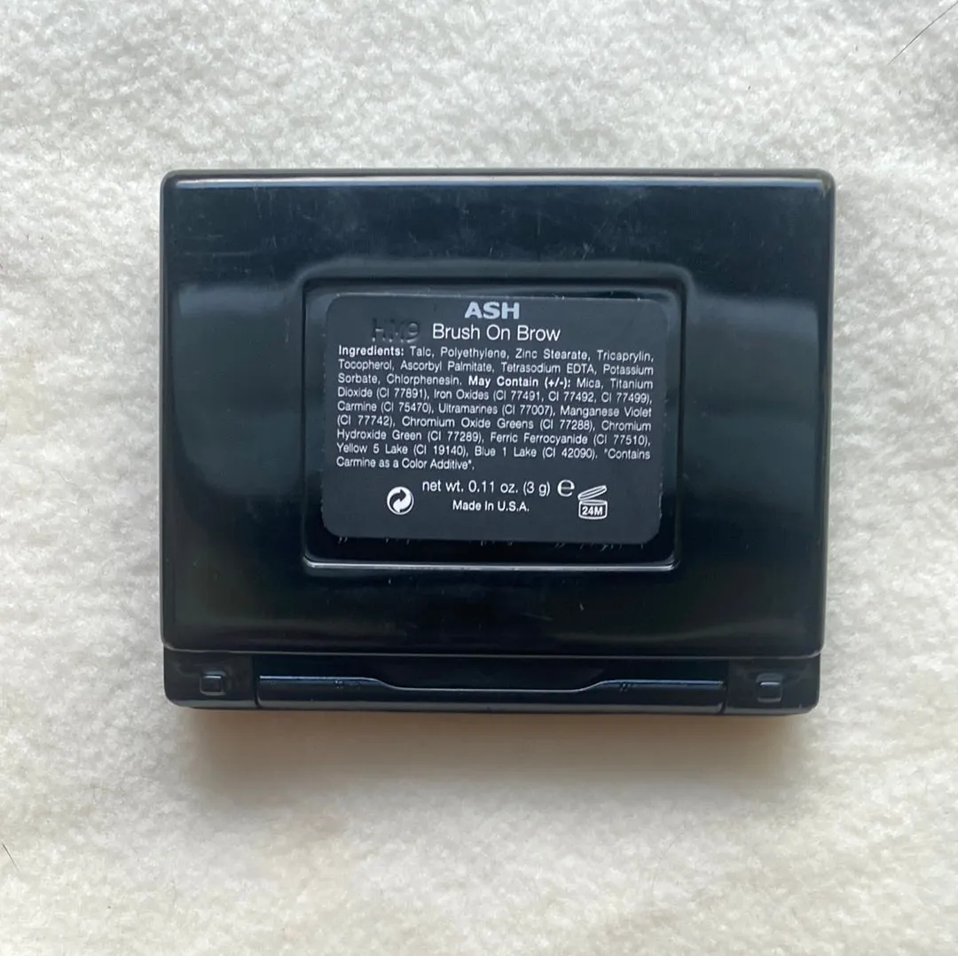 Ash Brush On Brow Powder