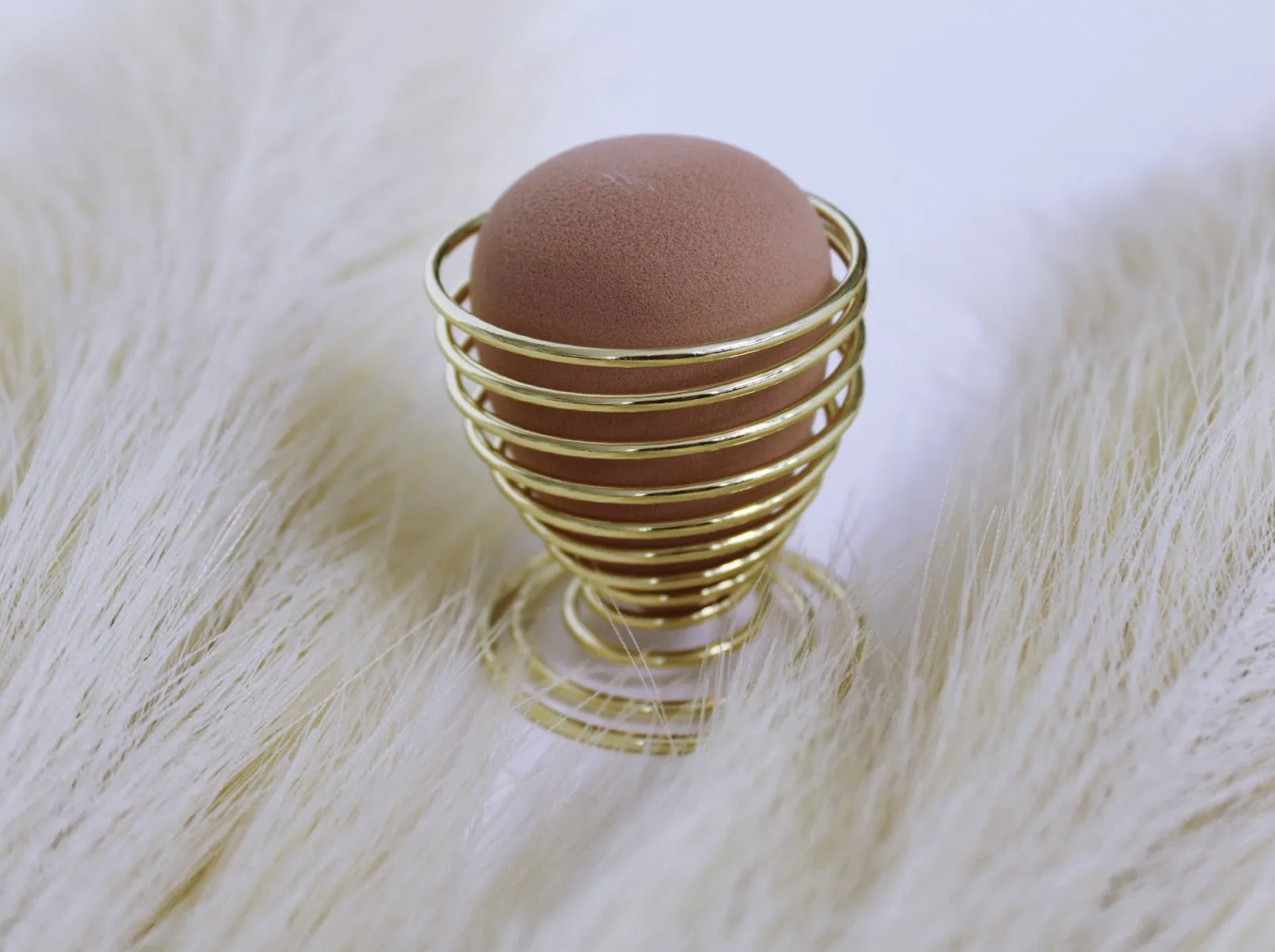 BELLA BEAUTY BLENDER & WHIRLY STAND