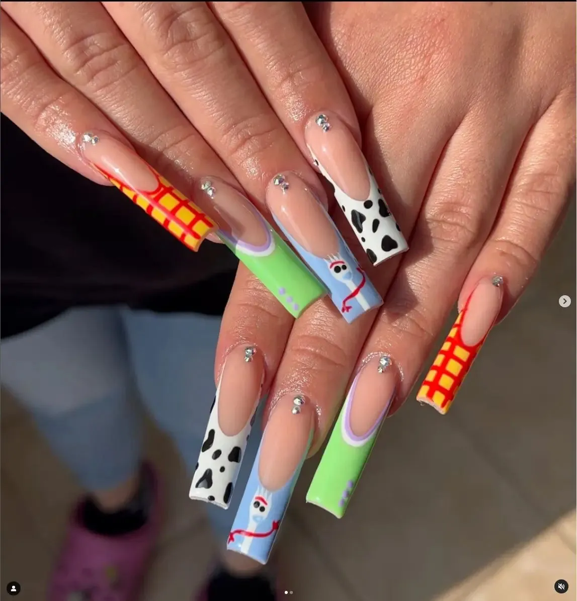 binfenxie 24pc Detachable Ballet Coffin French Fake Nails with Designs Butterfly Full Cover Press on Nails XL Artificial Nails with Glue