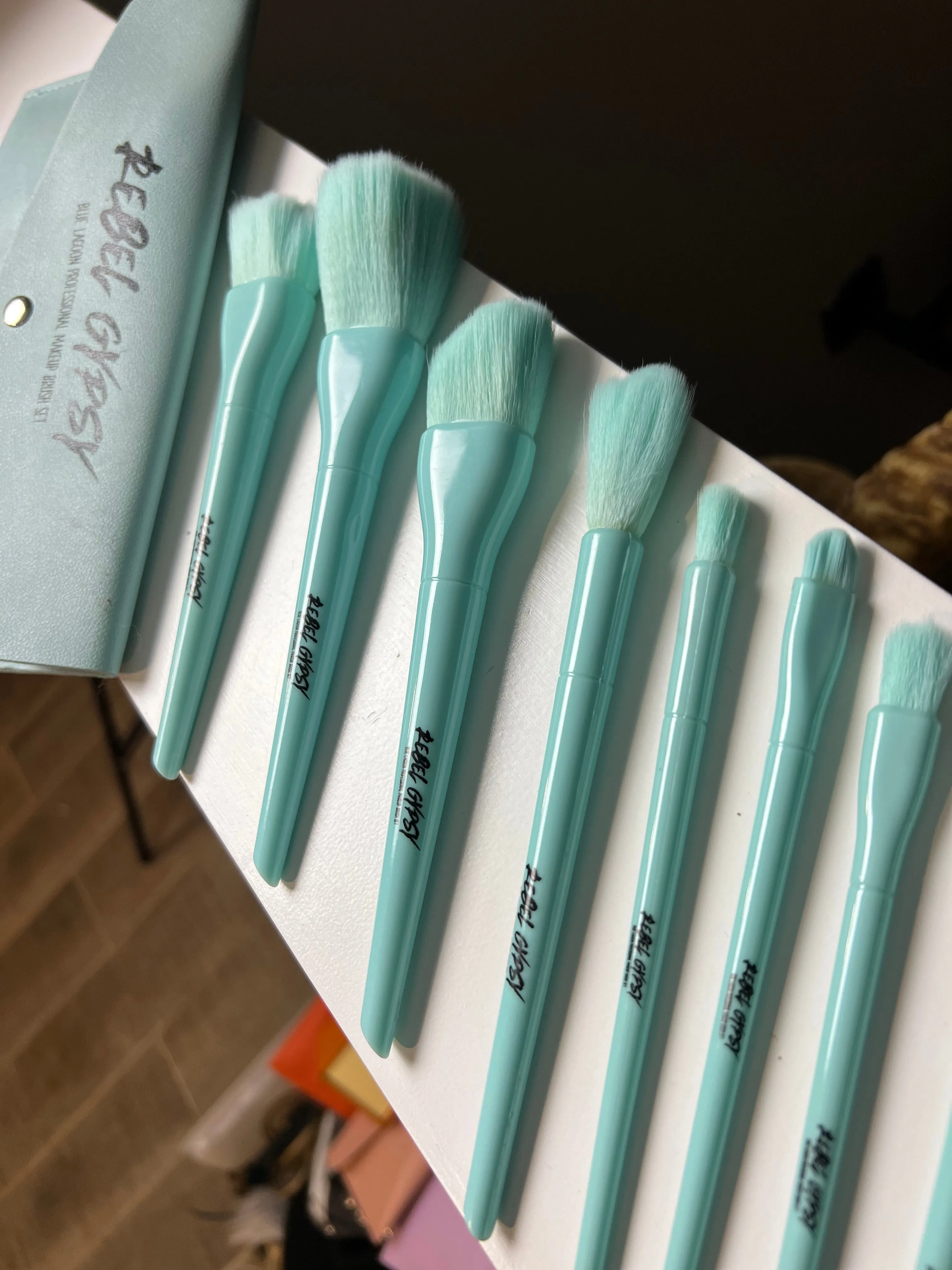 Blue Lagoon Professional Makeup Brush Set