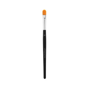 BRUSH - SYNTHETIC CONCEALER (#18)