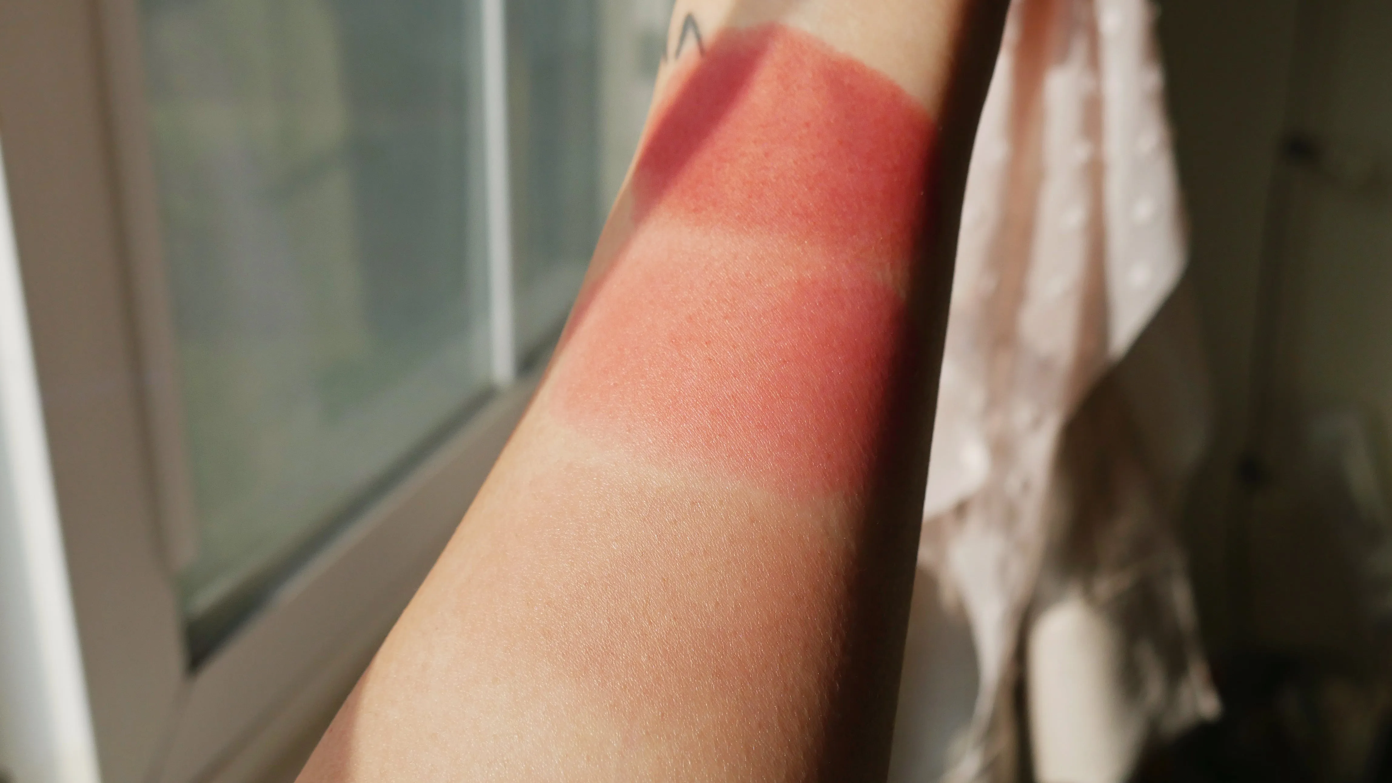 Dragon Tiles Liquid Blush