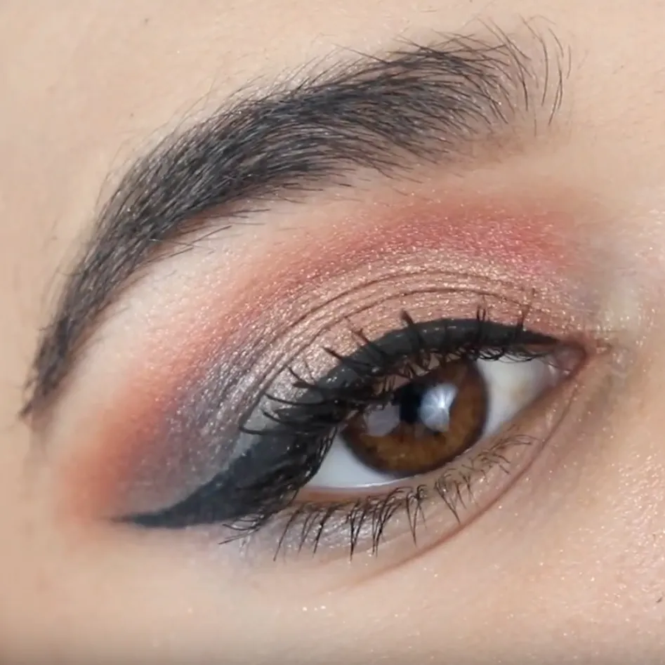 Easy Eyeshadow Applicator