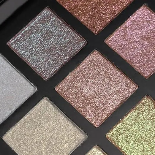 Ferrarucci Professional Makeup Holographic Palette (Shade 002)