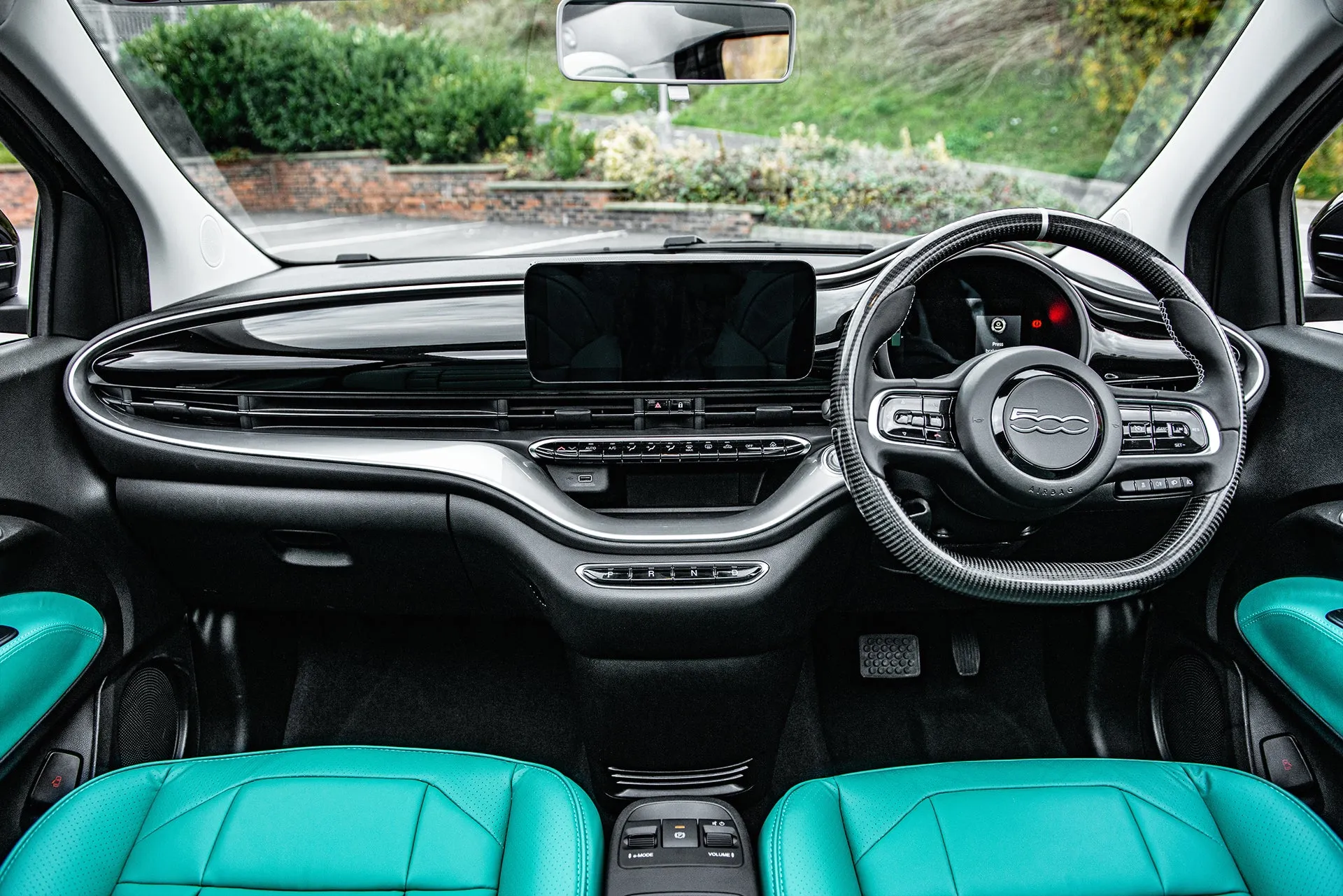 Fiat 500E (2020-Present) Exposed Carbon Fibre Steering Wheel