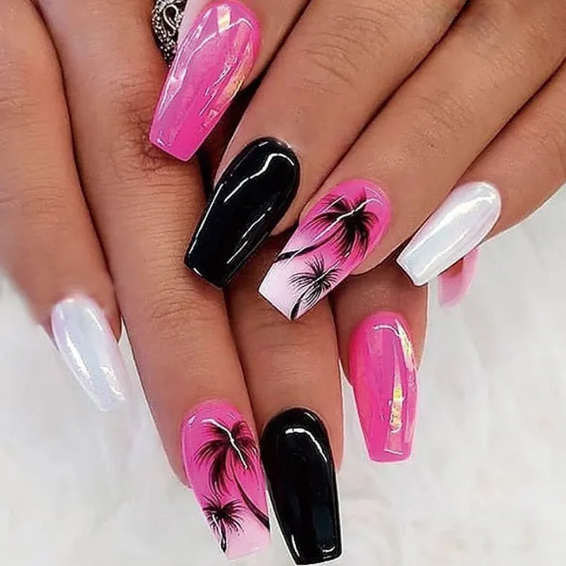 Flytonn 24Pcs Naked Pink French White Side False Nails Short Simple Nail Art Beauty Press On Fake Nails Full Cover Artificial Nails Tips