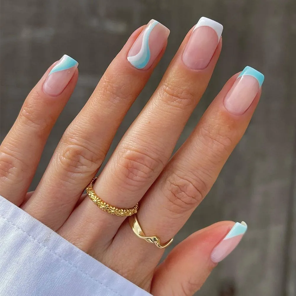 Flytonn 24Pcs Naked Pink French White Side False Nails Short Simple Nail Art Beauty Press On Fake Nails Full Cover Artificial Nails Tips