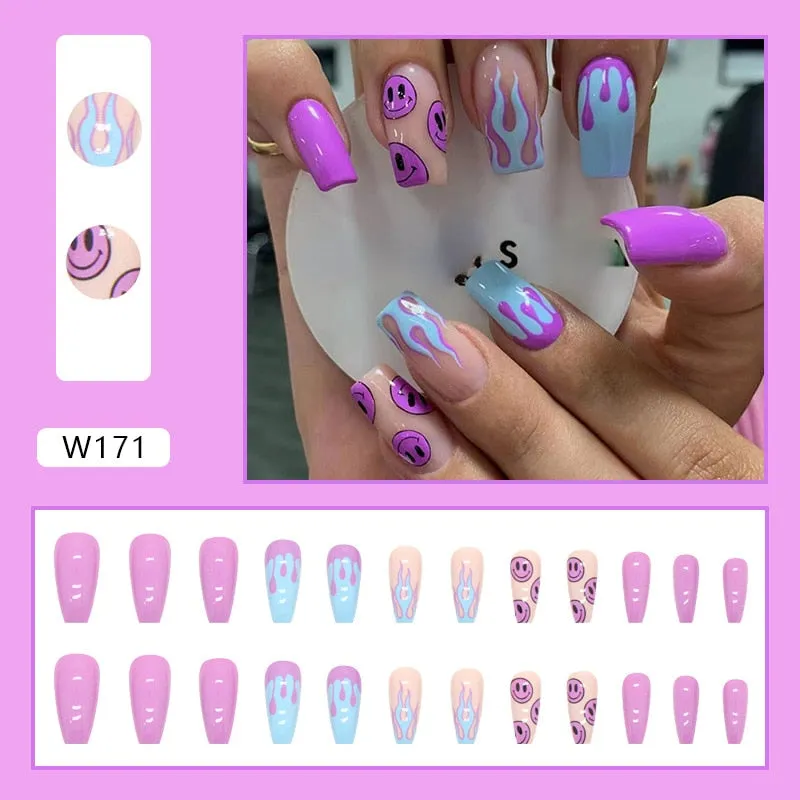 Flytonn 24Pcs Naked Pink French White Side False Nails Short Simple Nail Art Beauty Press On Fake Nails Full Cover Artificial Nails Tips
