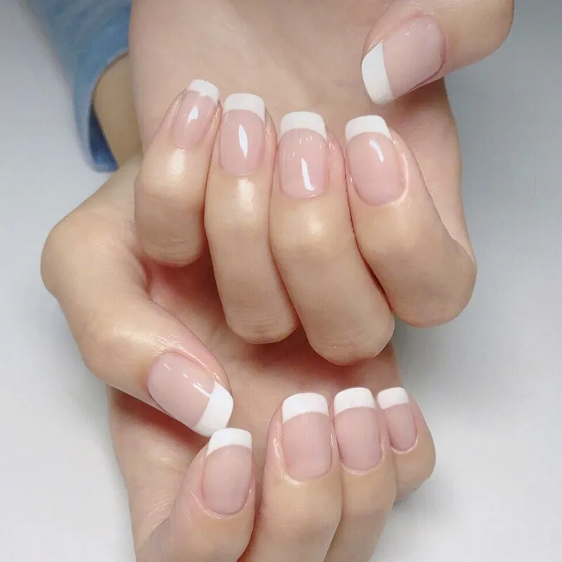 Flytonn 24Pcs Naked Pink French White Side False Nails Short Simple Nail Art Beauty Press On Fake Nails Full Cover Artificial Nails Tips