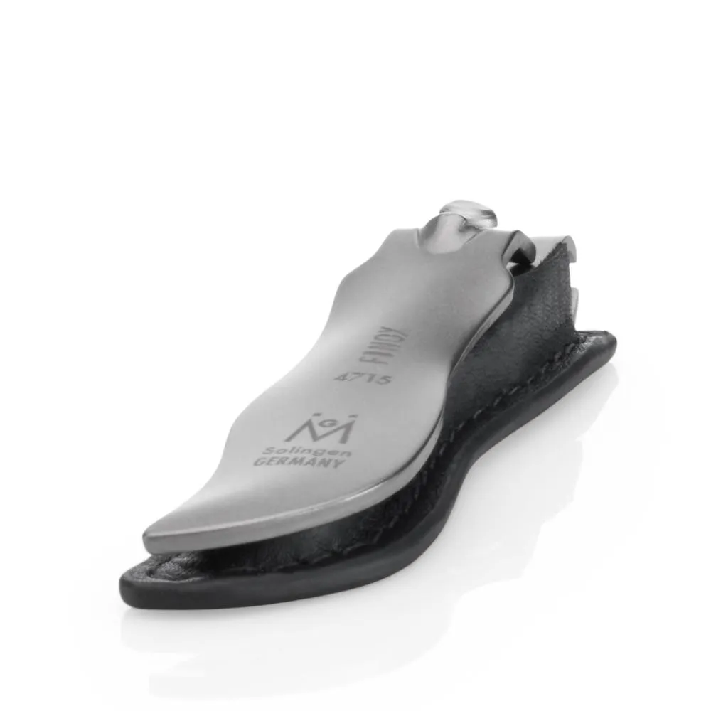 GERMANIKURE Small nail clipper with leather case