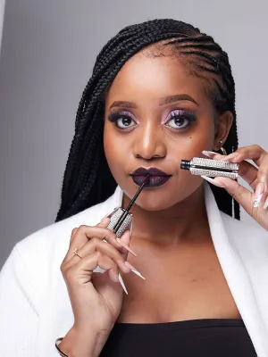 Glamour Queen No Limit Lipstick - Mulberry Purple