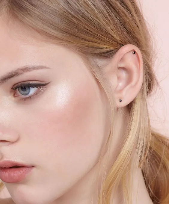 Golden Glow Illuminating Shimmer Powder