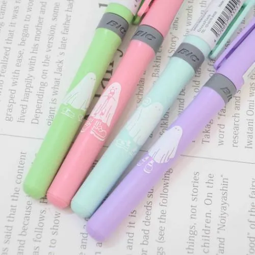 Green Flash Wearing Shoes Ghost Highlighter