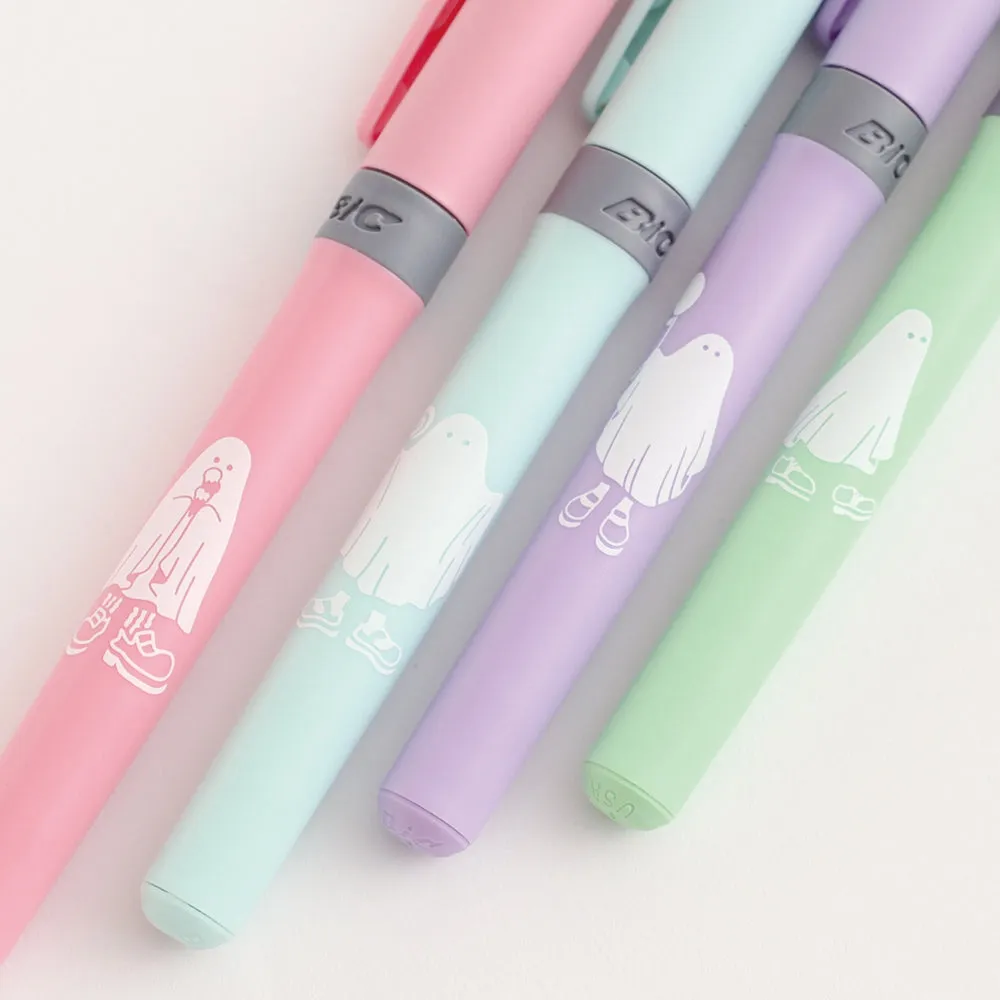 Green Flash Wearing Shoes Ghost Highlighter