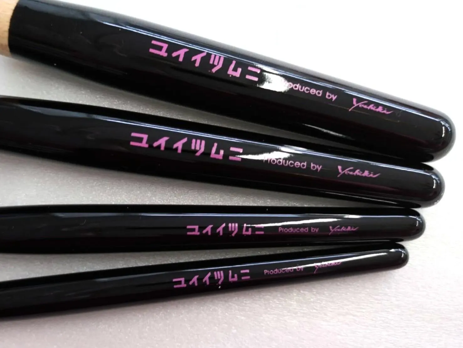 Koyudo YB-3 Highlighter/ Large Eyeshadow Brush, Yoshiki Black (Yuitsumuni Collection)