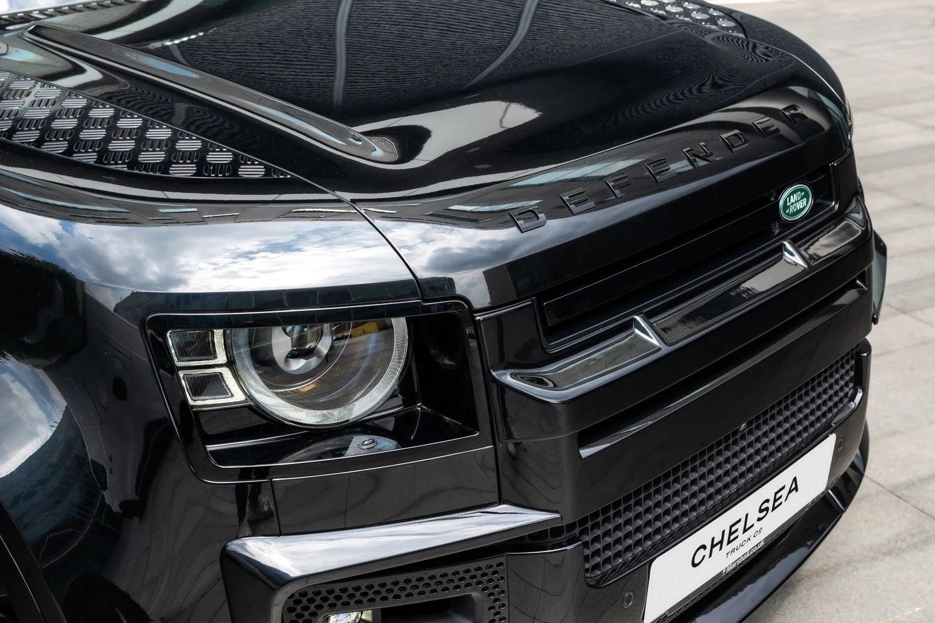 Land Rover Defender 110 V8