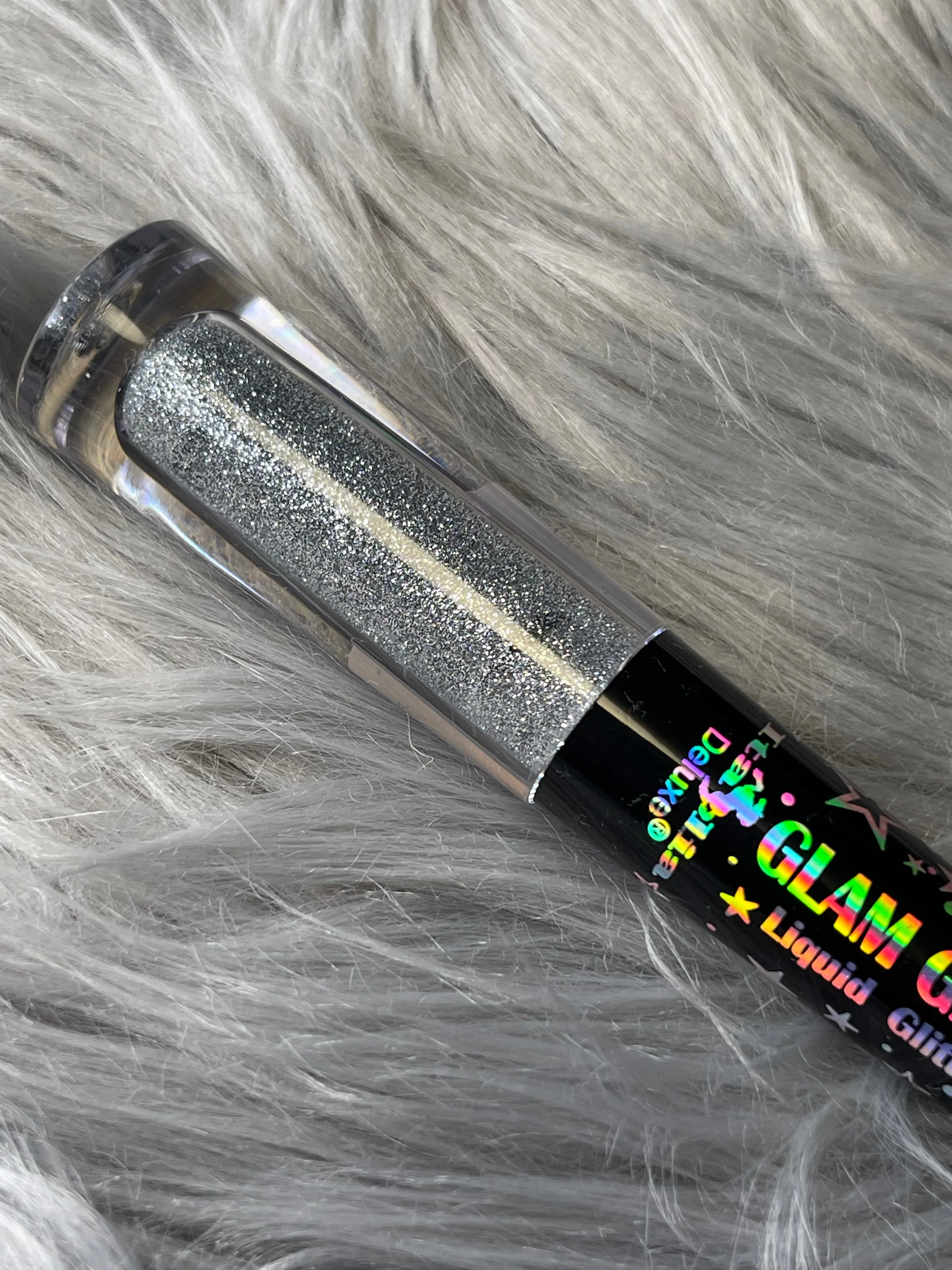 Liquid Glitter Eyeliner