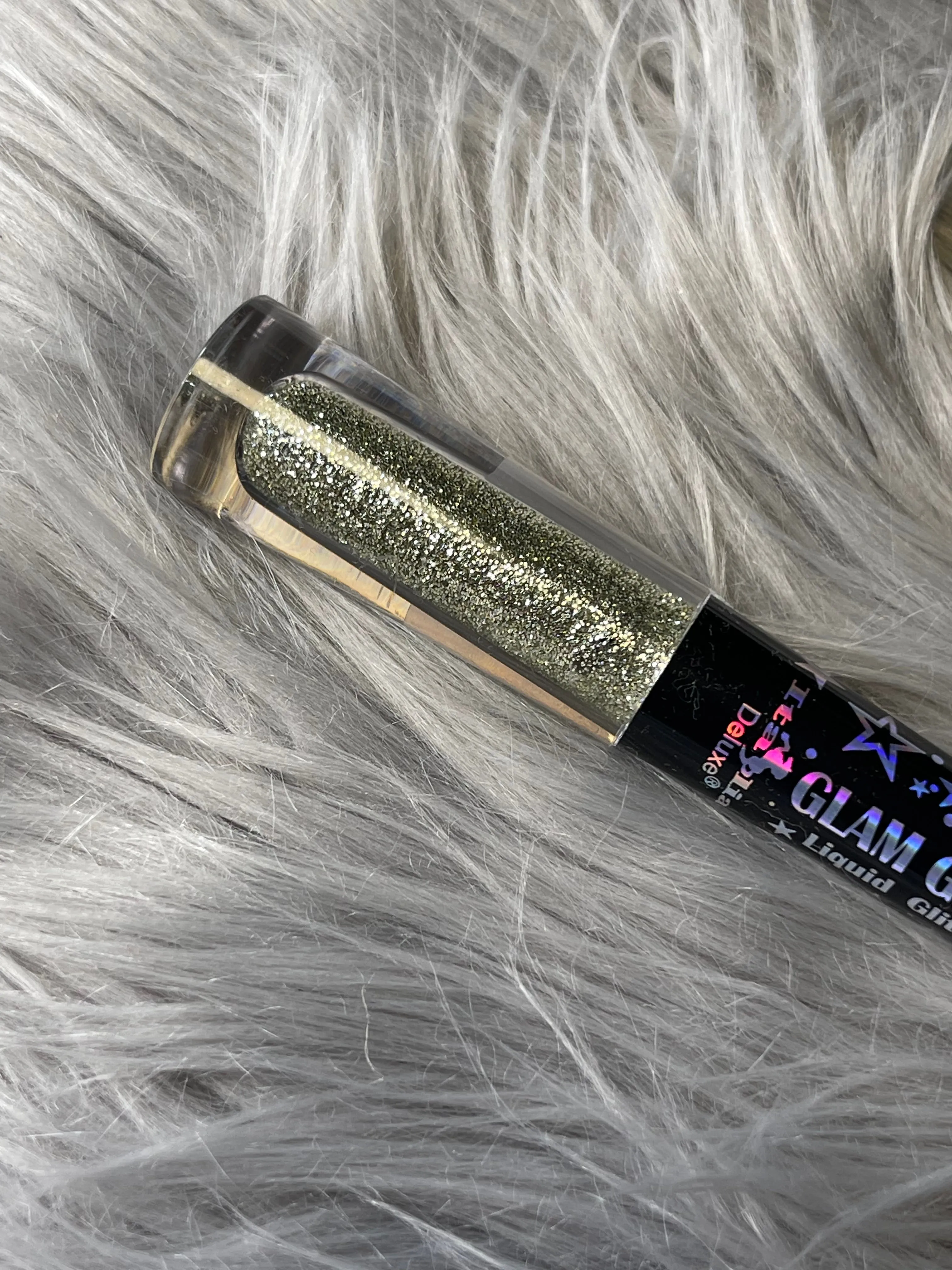 Liquid Glitter Eyeliner