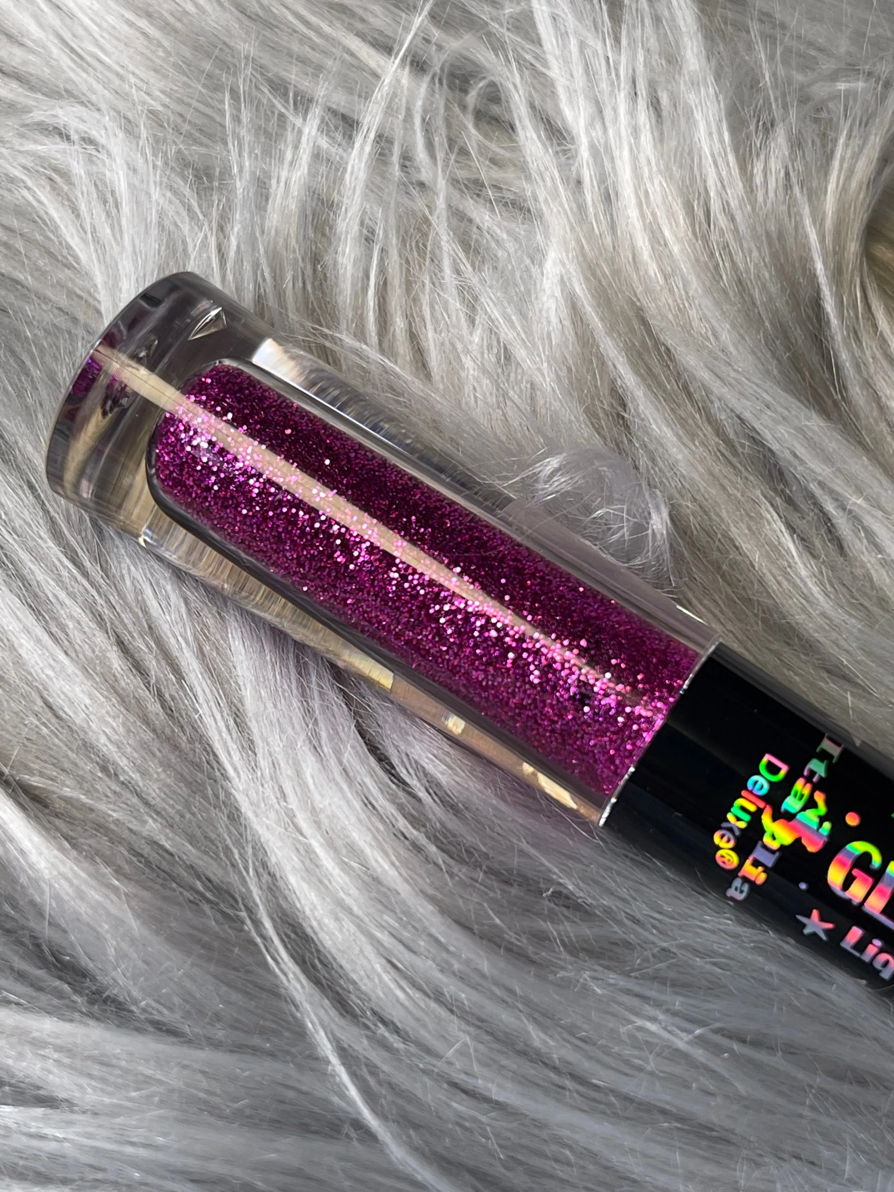 Liquid Glitter Eyeliner