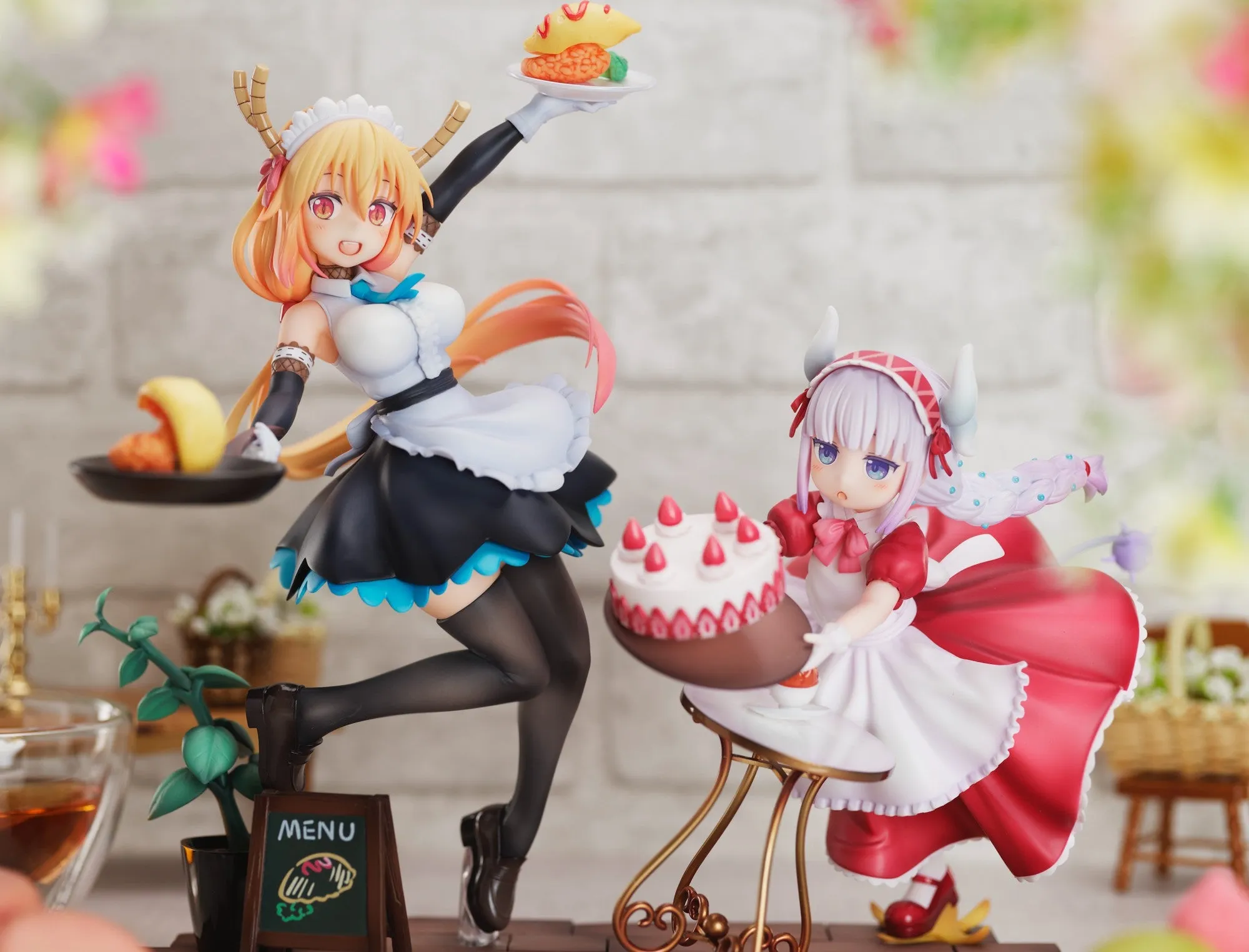 Miss Kobayashi's Dragon Maid - Tohru Maid Cafe Ver. 1/7 Scale Figure