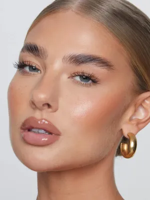New Sephora Refy LIP GLOSS in clear! High-shine, non-stick, long lasting finish. The clear, lightweight formula nourishes and smoothes, no need to reapply throughout the day! Retails $20 