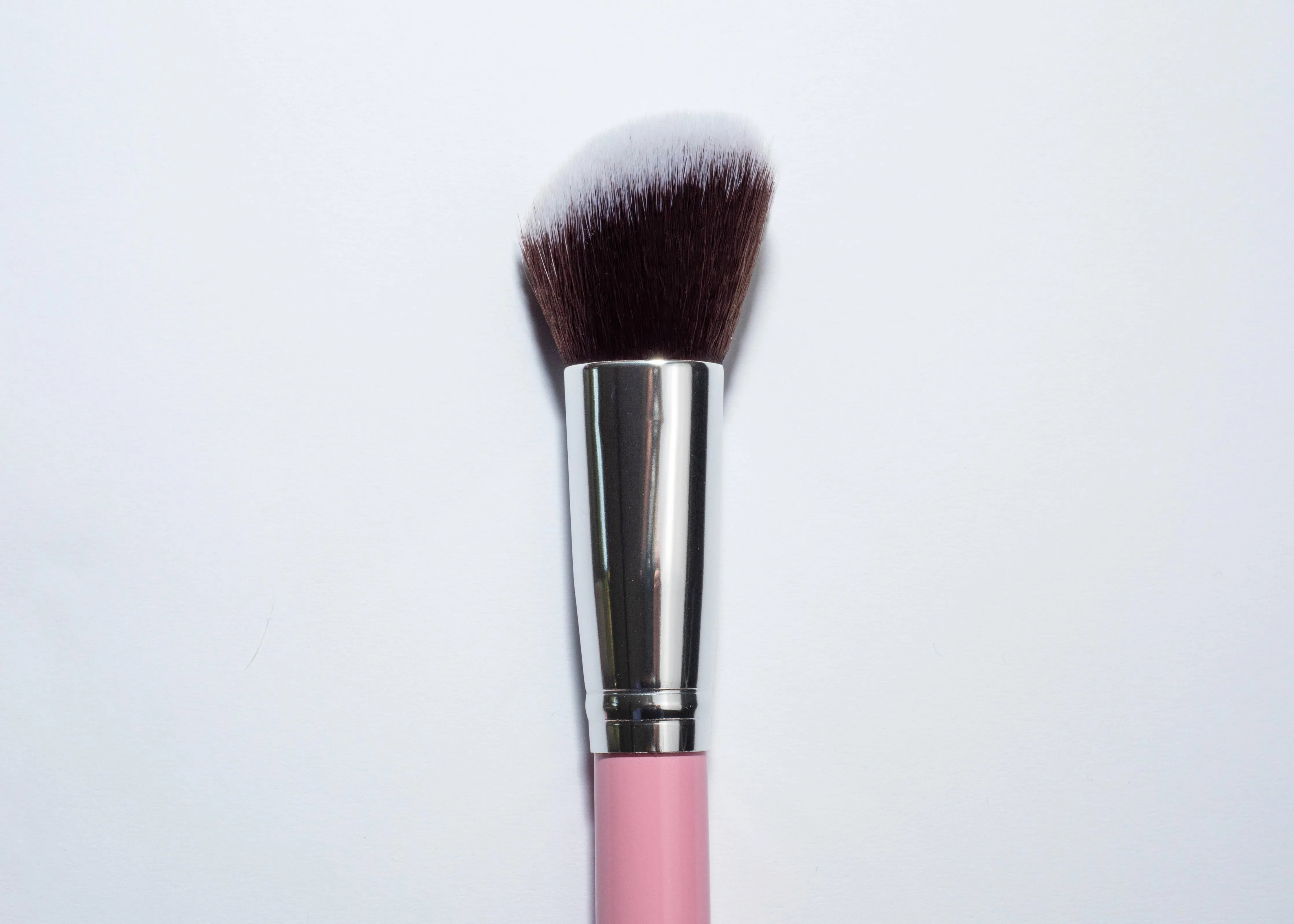 Pink Angled Powder Contour Brush