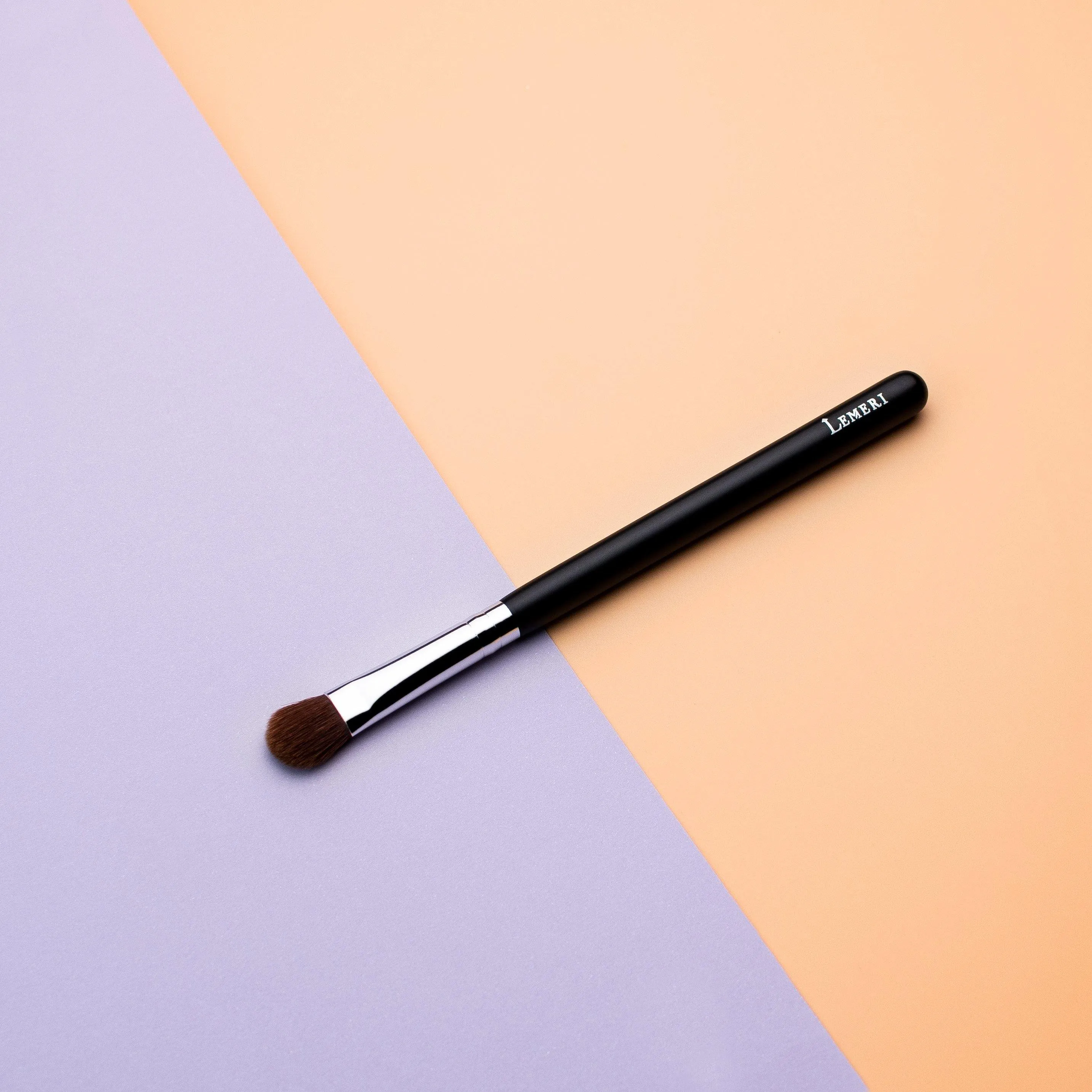 Pro Flat Concealer Brush B605