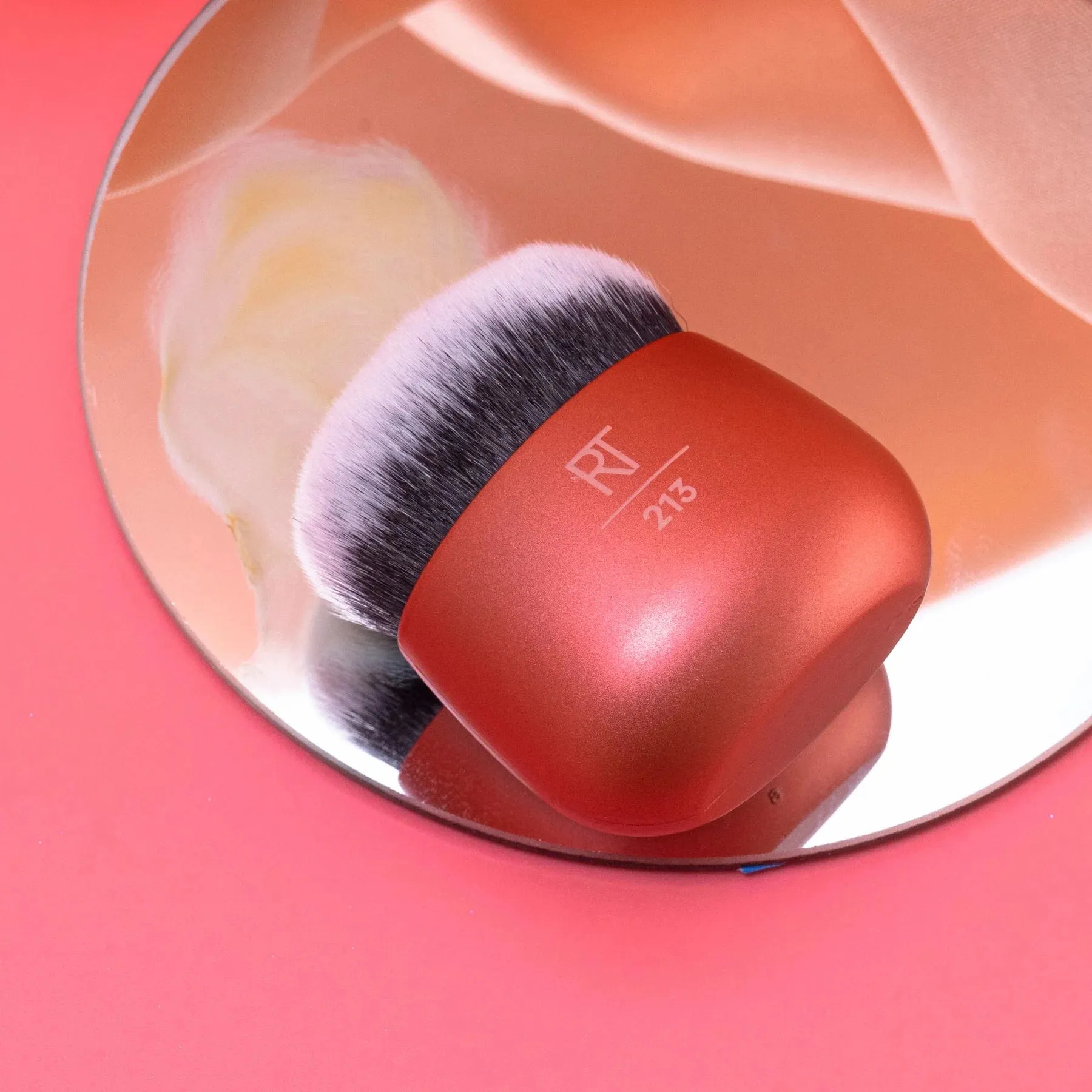 Real Techniques Foundation Blender