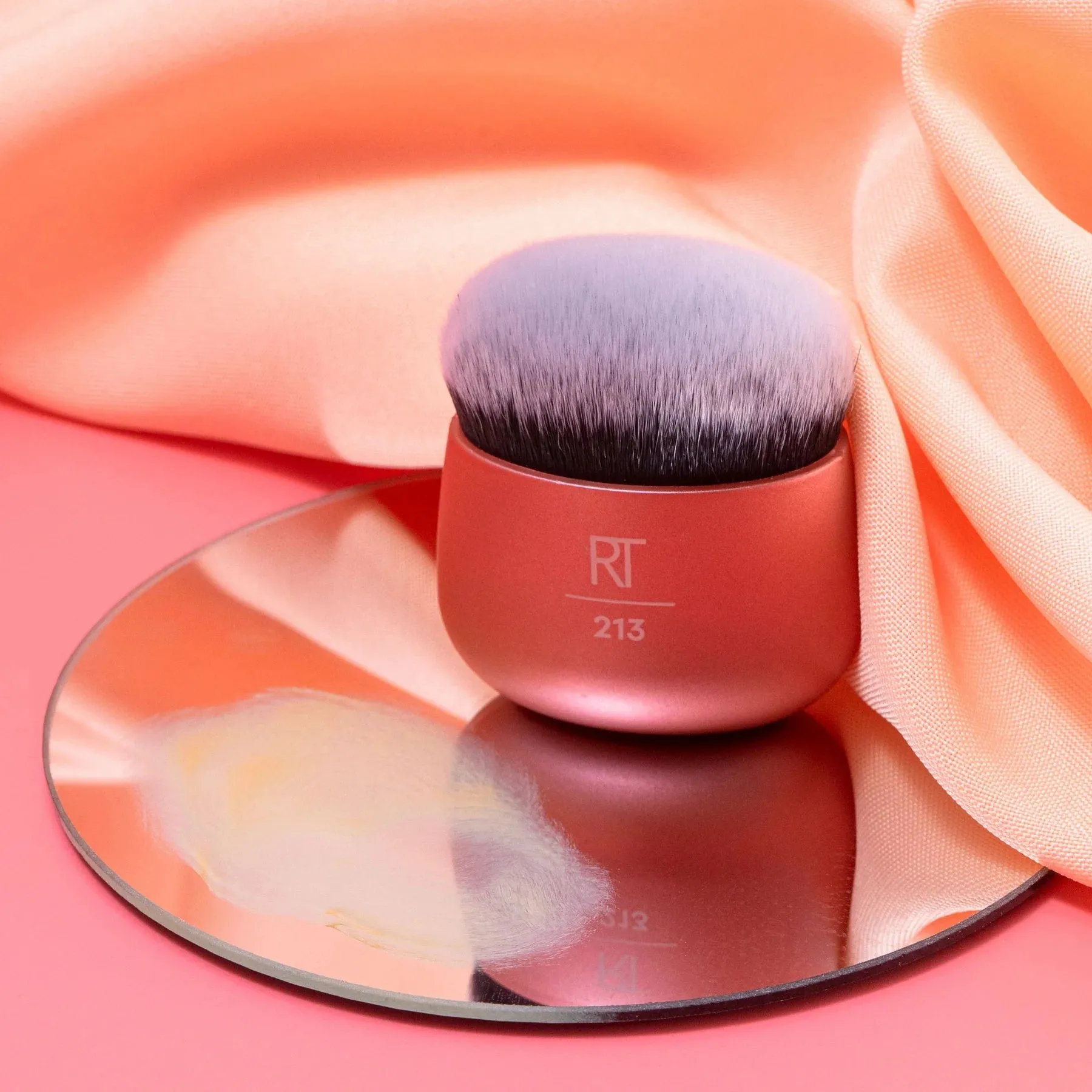 Real Techniques Foundation Blender