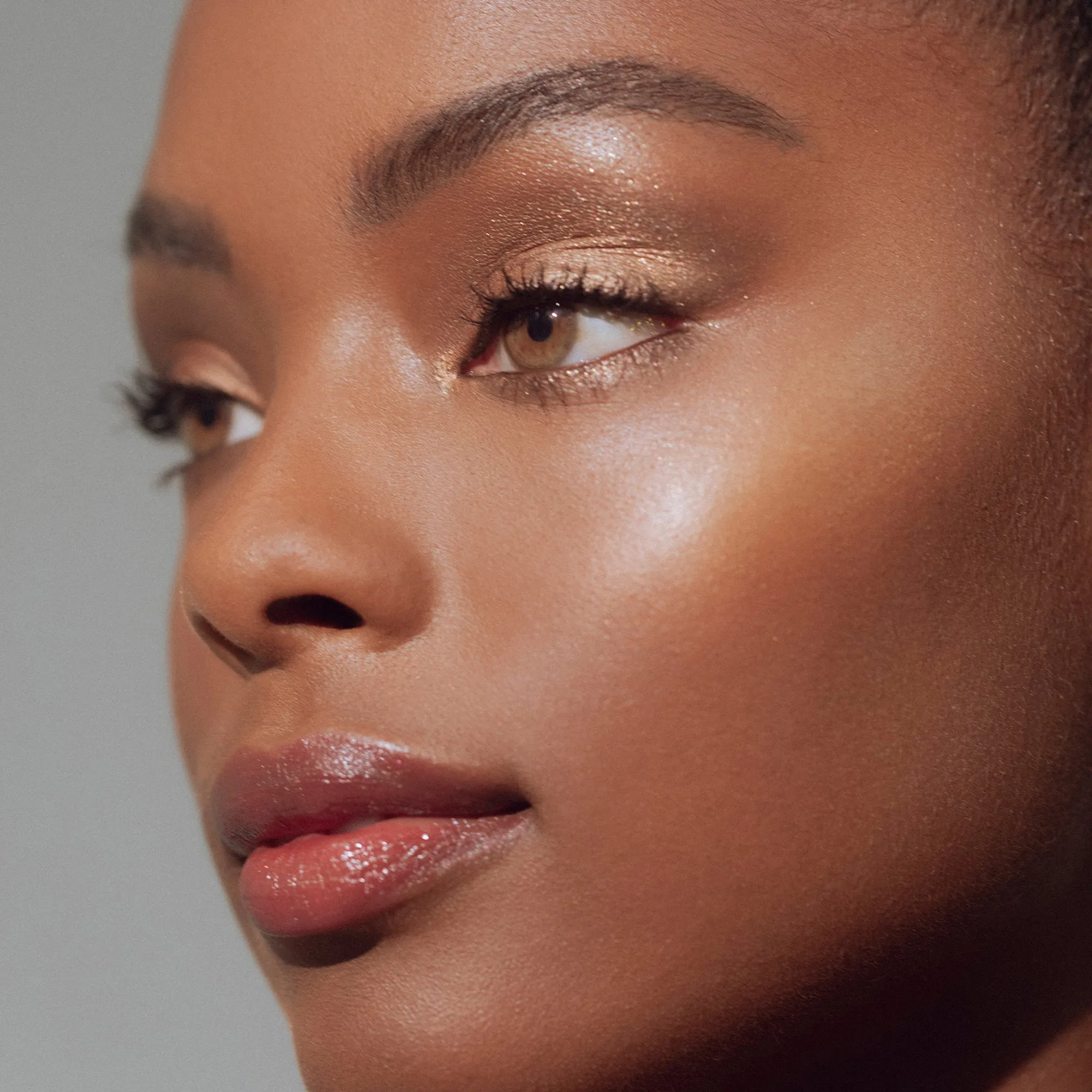ROEN BEAUTY - Eyeline Define Eyeliner Pencil