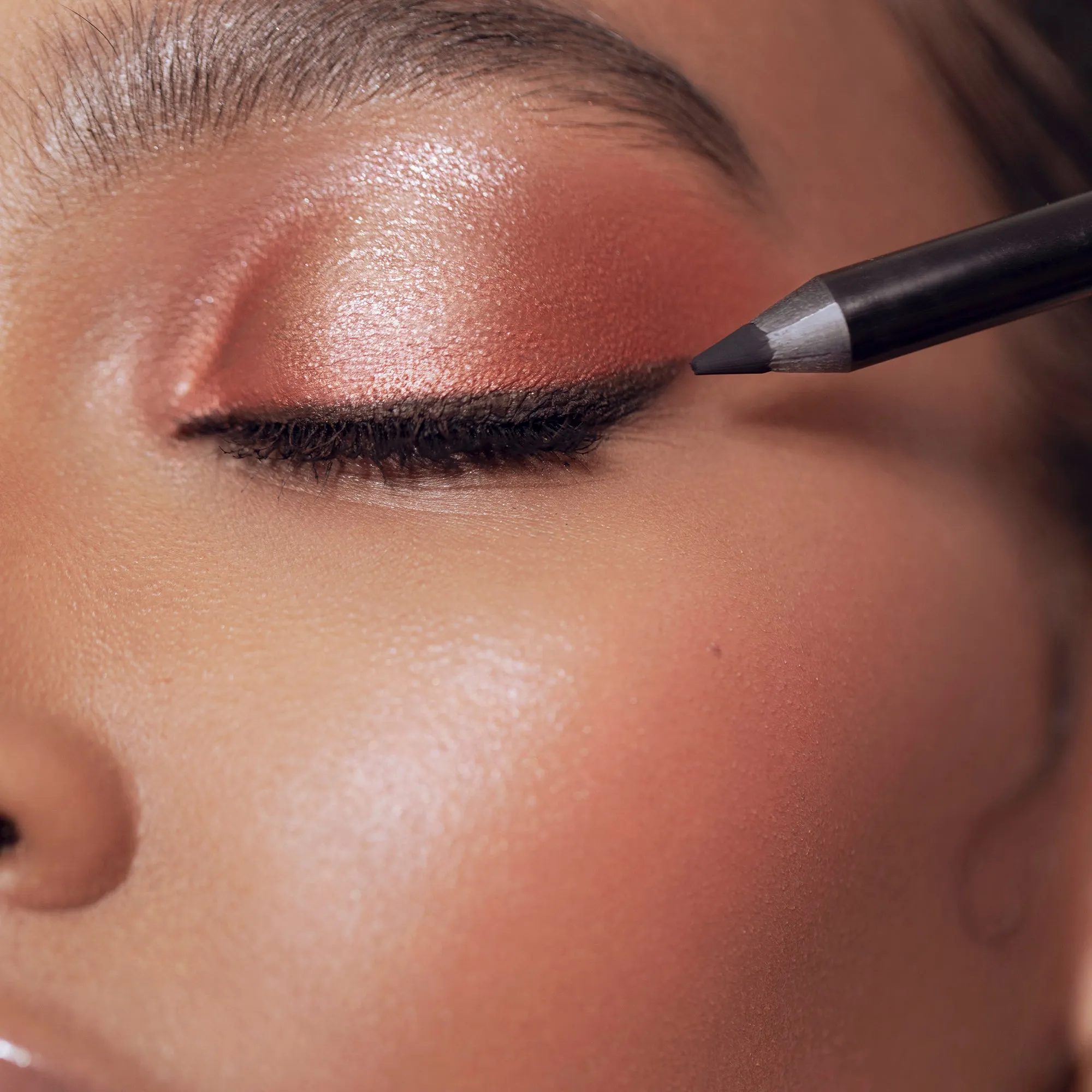 ROEN BEAUTY - Eyeline Define Eyeliner Pencil