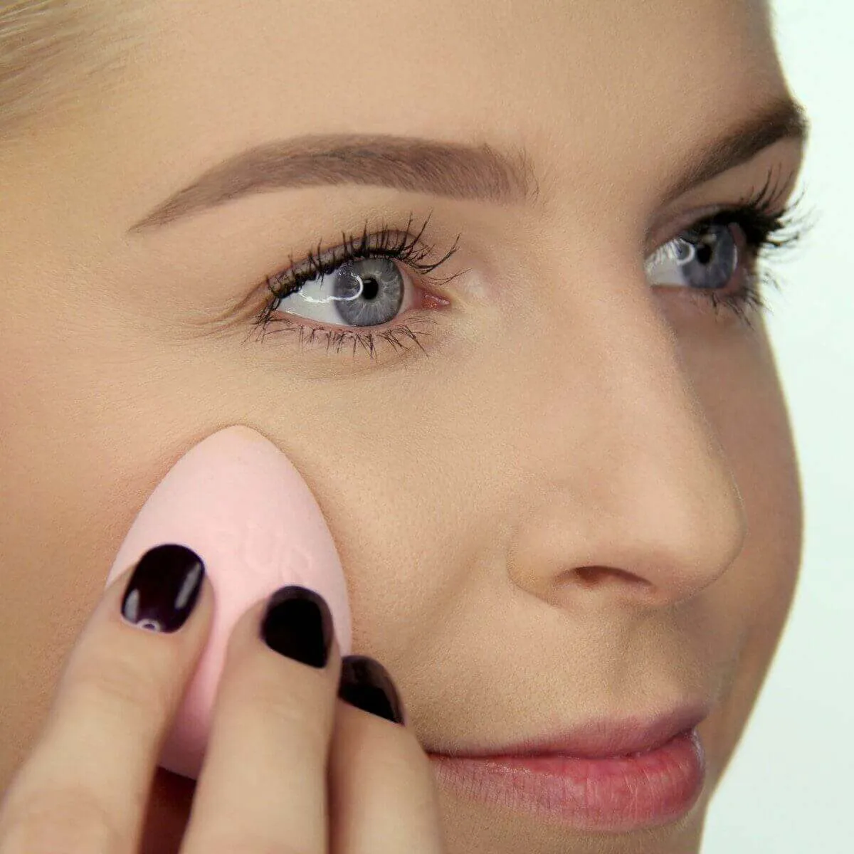 Shake & Bake Powder-to-Cream Under Eye Concealer