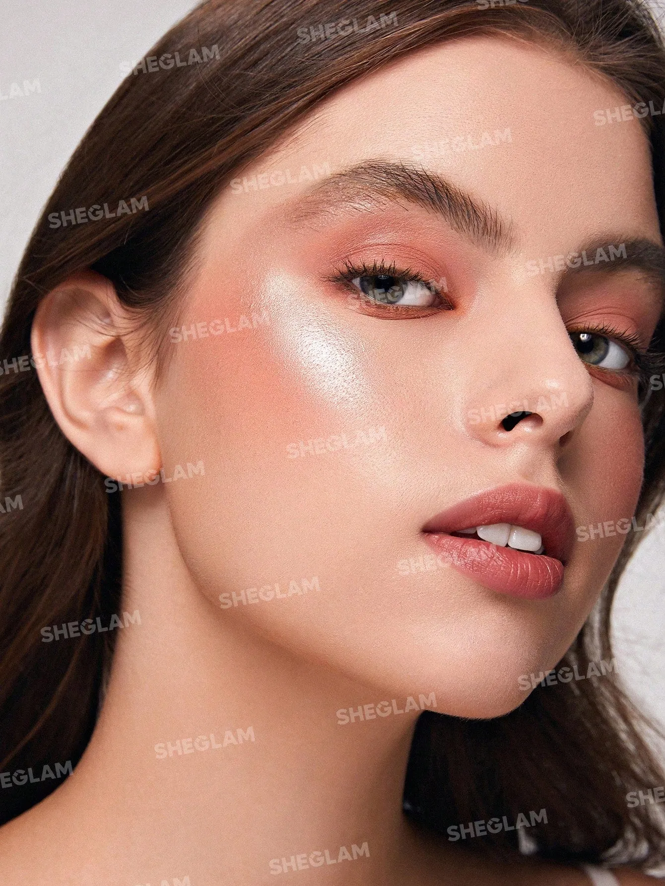 SHEGLAM Glam 101 Hybrid Highlighter & Blush Duo-Seville