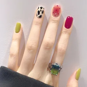 Summer New Short Thin Cow Pattern Nail Tips #N4090